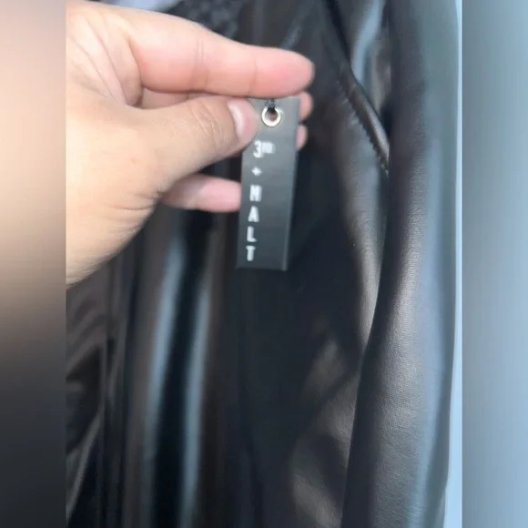 🖤NWT 3rd + Malt Black Faux Leather wide leg pants size 2X - Picture 4 of 6